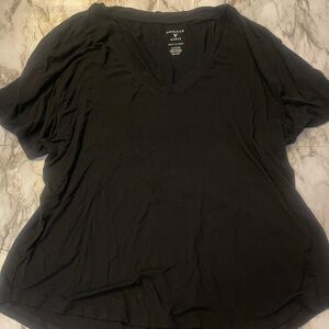 American Eagle Outfitters Women's Classic Black Tee